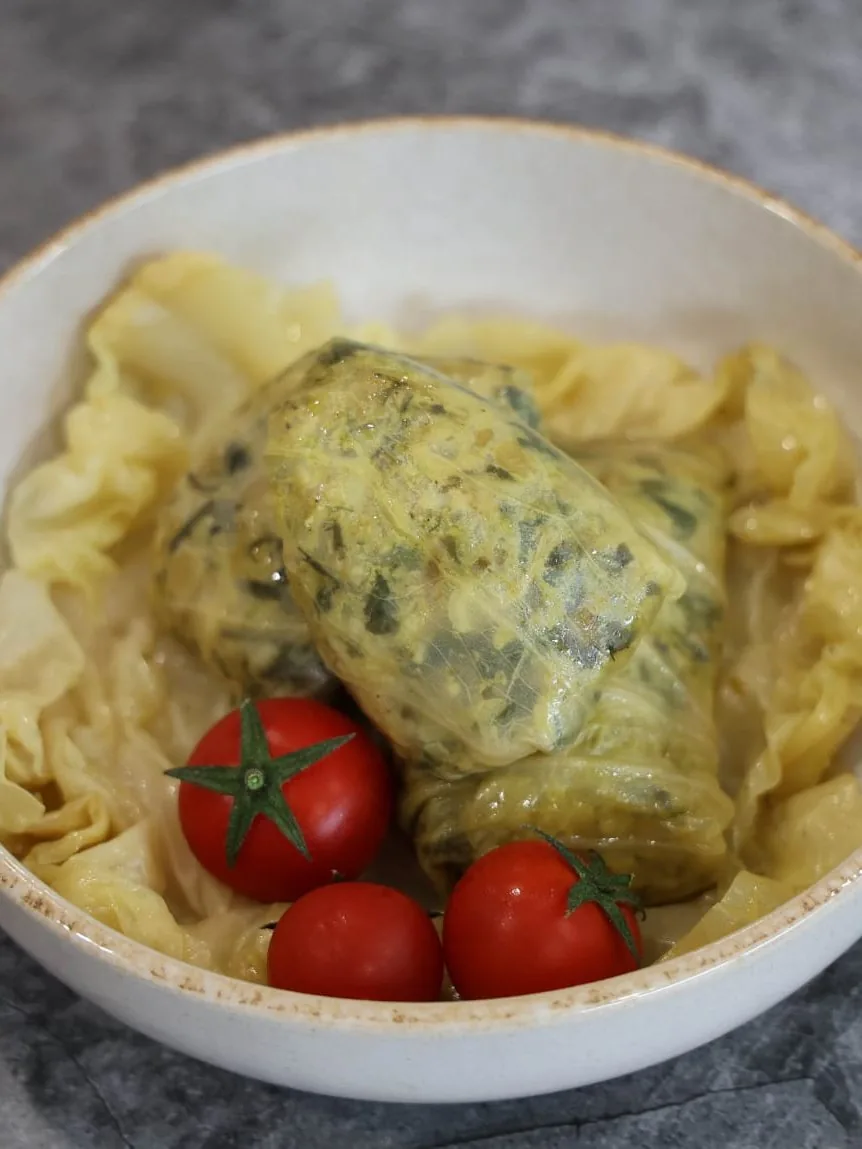 Stuffed Cabbage Rolls (Dolmeh)